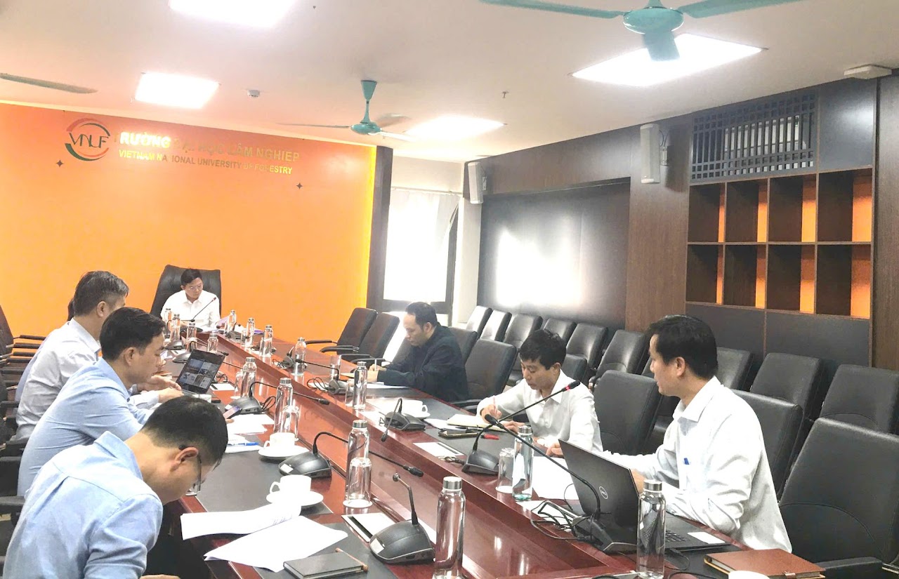 Toàn cảnh buổi họp