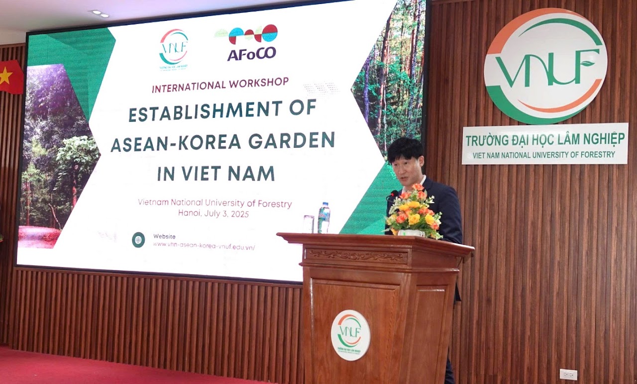 Chủ nhiệm dự án giới thiệu