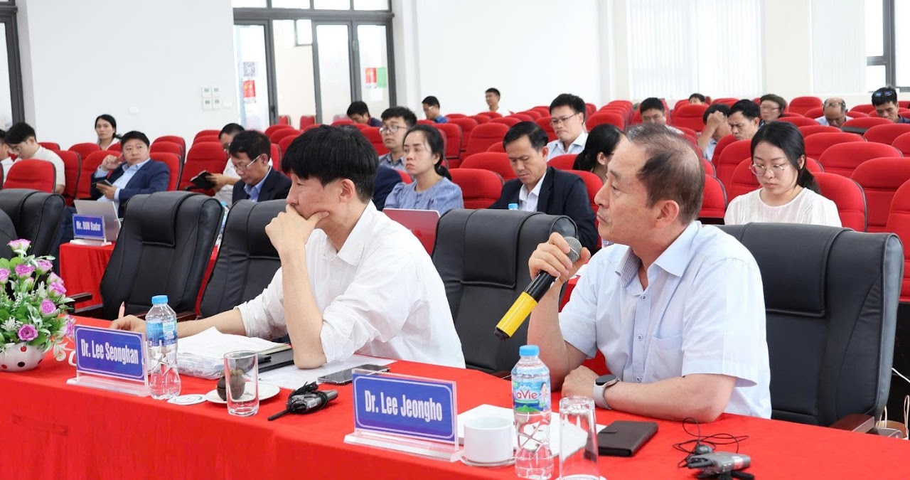 Khảo sát địa điểm