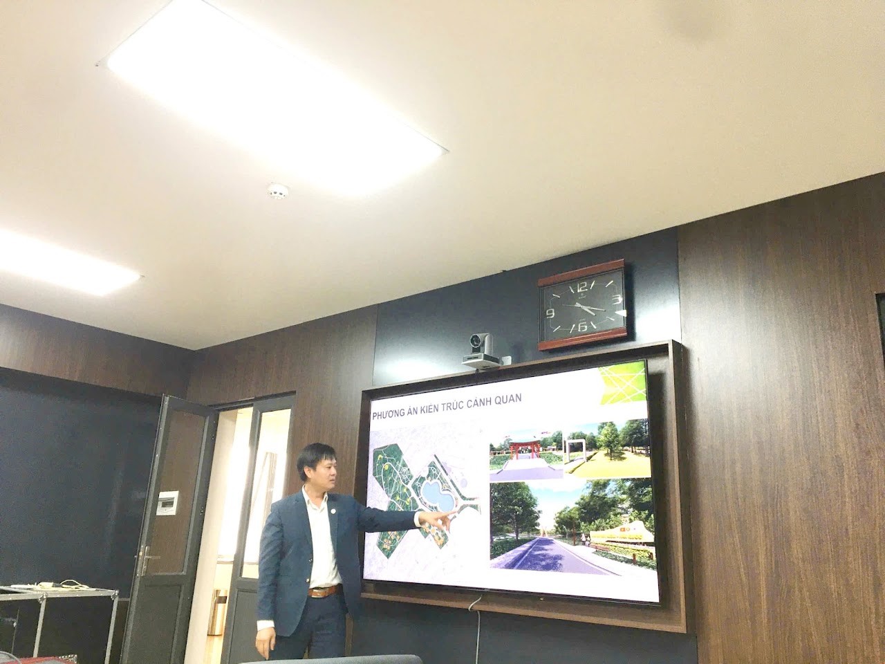 Thành viên góp ý 1